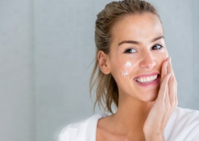 Five Reasons You Need To Exfoliate Weekly!